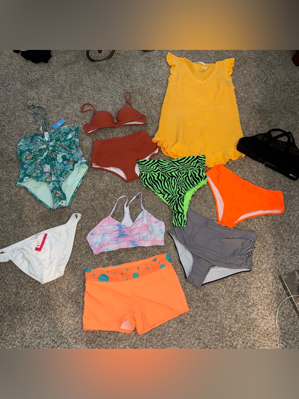 Size large women’s bathing suit bundle mix n match some NWT